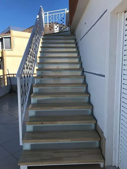 Deluxe Wooden Villa Sarande