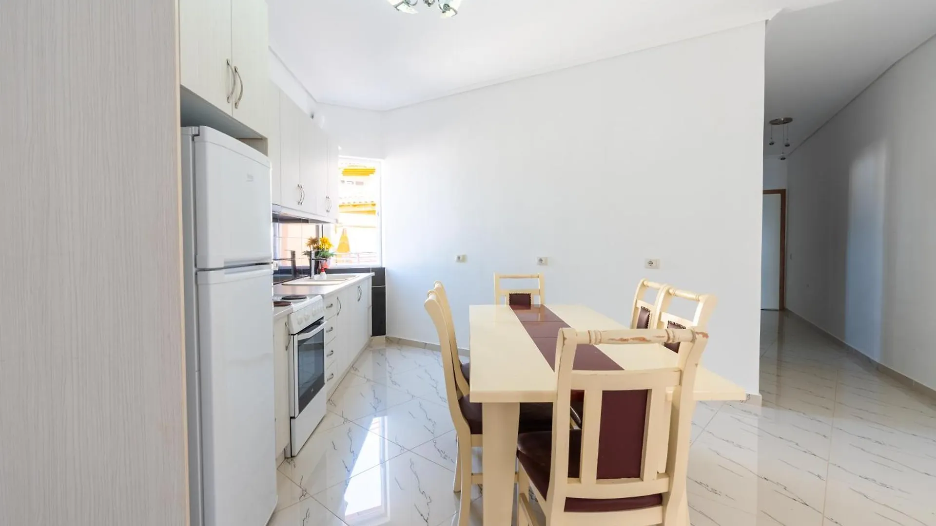 Deluxe Wooden Villa Sarande Apartment